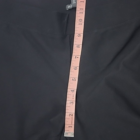 Eileen Fisher Washable Stretch Crepe Slim Capri Pants - Picture 10 of 10